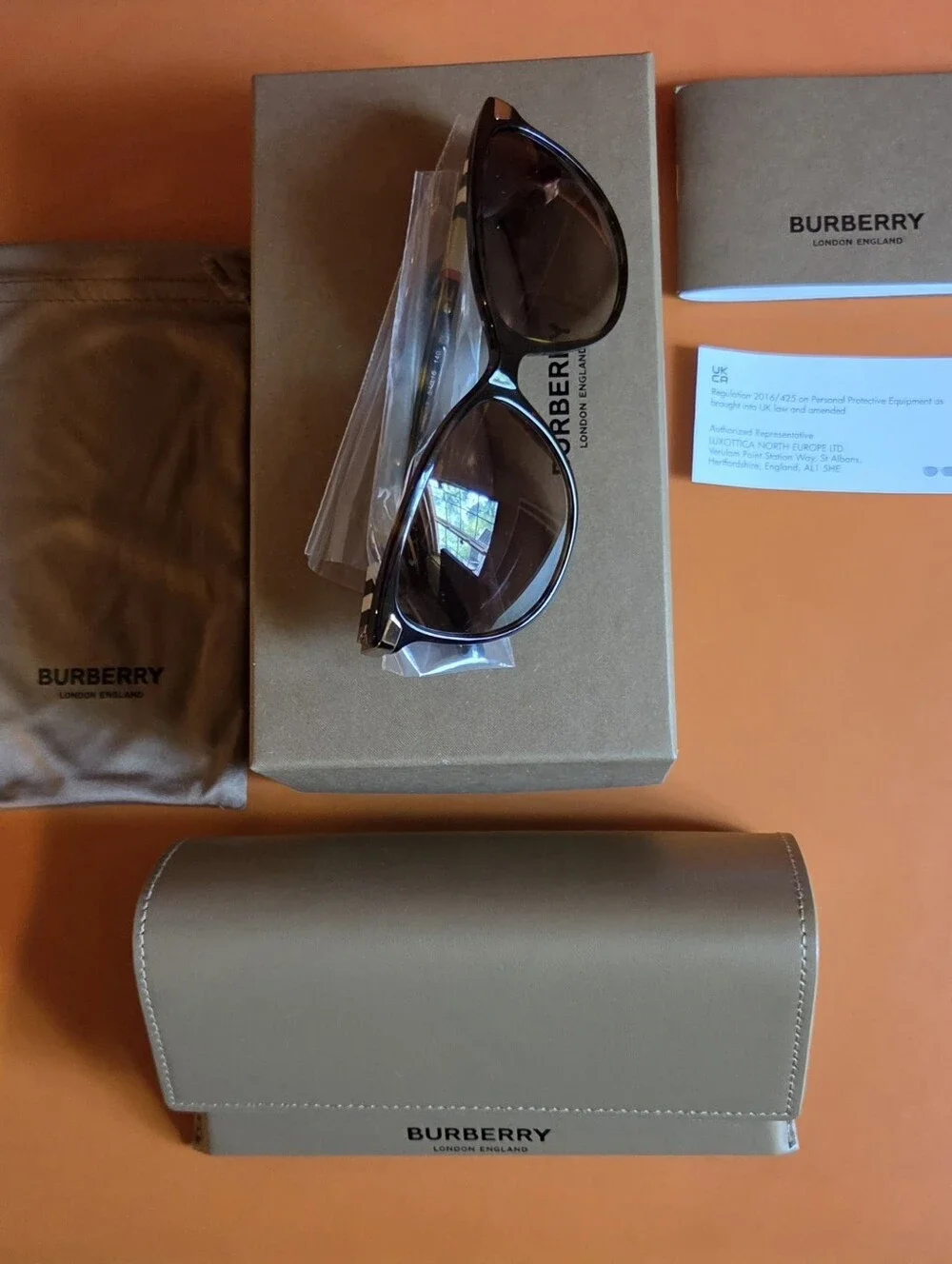 BURBERRY BE4216 Dark Havana Brown Gradient Sunglasses New with Box